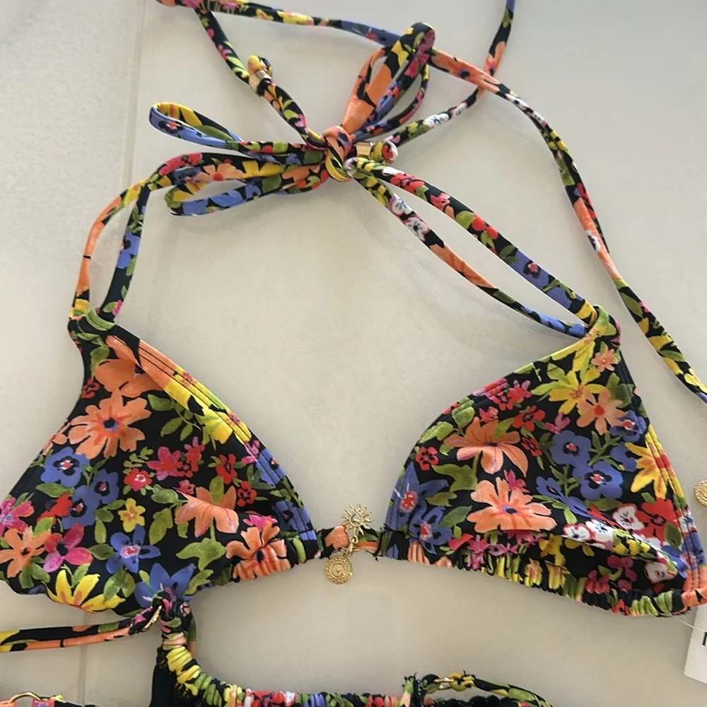💛NWT LA Hearts Swim